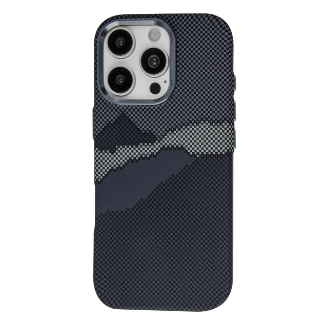 FIBRA Carbonite Design with MagSafe iPhone 14 / 13 09