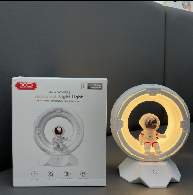 XO OZ12 Spaceman Tri-color Night Light Pat Light 1200mAh White